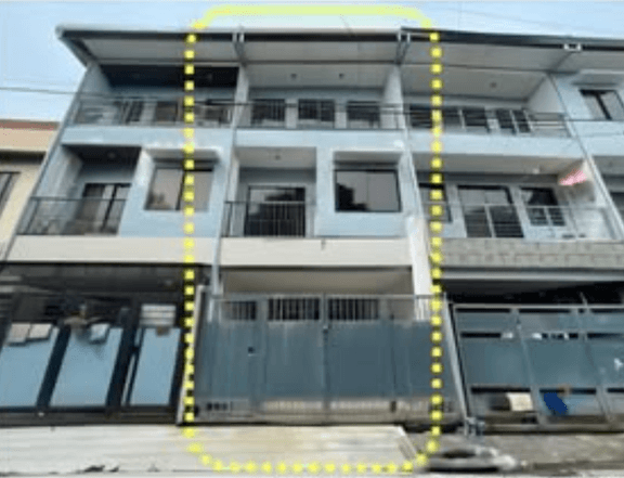 Foreclosed 4-bedroom Townhouse For Sale in Cainta Rizal - Greenwoods Executive Village