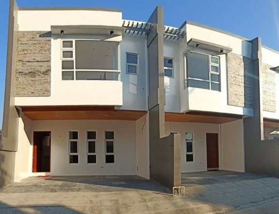RFO 3-bedroom Townhouse For Sale By Owner in Las Piñas Metro Manila