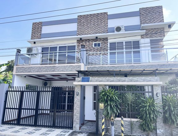 RUSH SALE! MODERN HOUSE AND LOT IN ANGELES CITY NEAR CLARK AND LALA GARDEN