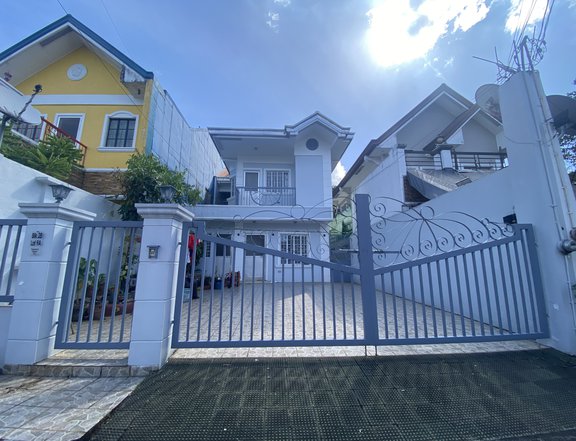 House and Lot For Rent in Don Jose Heights, Commonwealth, Quezon City!