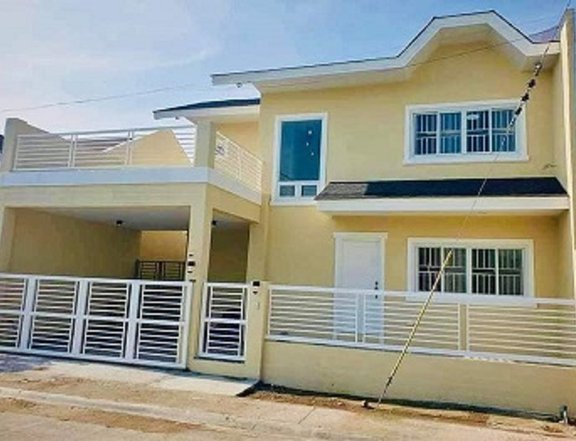 House for Sale in Bel-Air 4 Sta Rosa Laguna