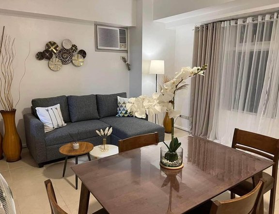 1BR for RENT at Two Serendra BGC