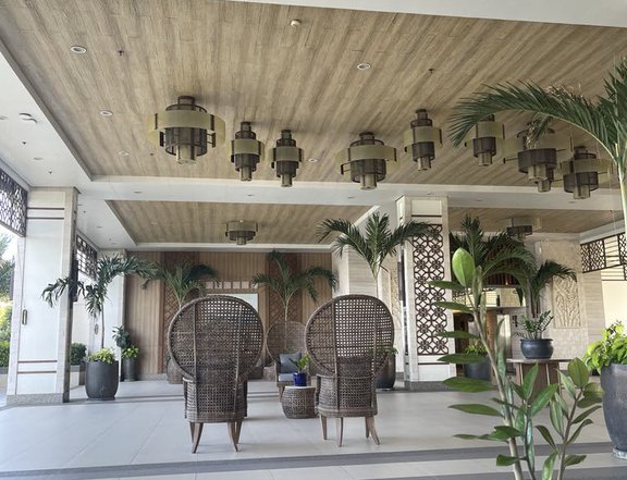 2BR for LEASE at OAK HARBOR RESIDENCES near OKADA and SOLAIRE