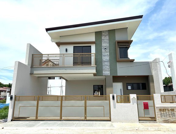 4-bedroom Single Attached House For Sale