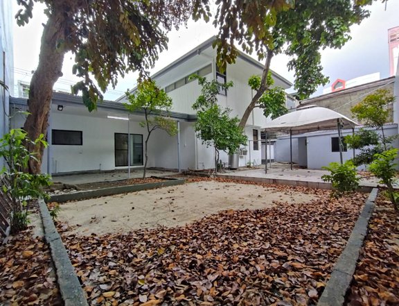 San Antonio Makati House 1000 sqm, 10 bedroom, 12 parking, staff house