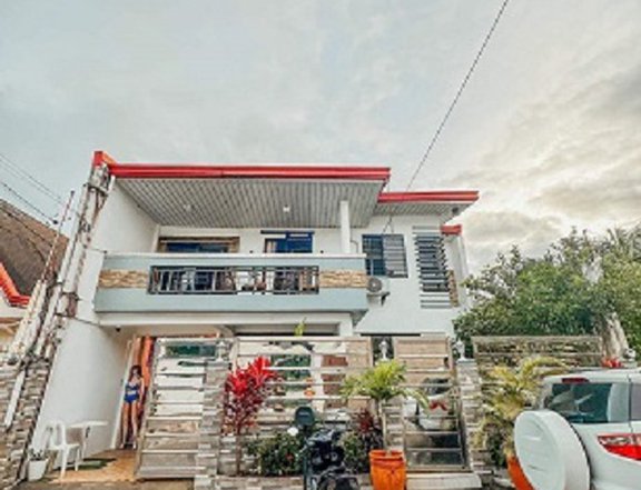 House for Sale in San Lorenzo South Sta Rosa Laguna