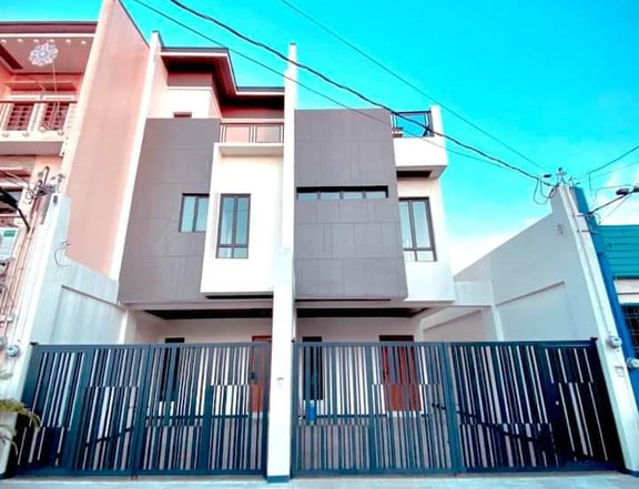DUPLE READY FOR OCCUPANCY IN TANDANG SORA QUEZON CITY