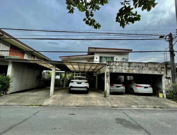 6BR House & Lot For Sale at  Riverside Village Pasig City