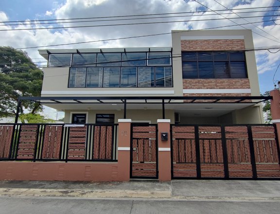 RENOVATED TWO-STOREY HOUSE AND LOT IN ANGELES CITY NEAR KOREAN TOWN