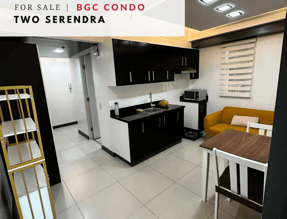 For Sale: Cozy BGC 1 Bedroom Unit in Two Serendra, Taguig, SM Aura