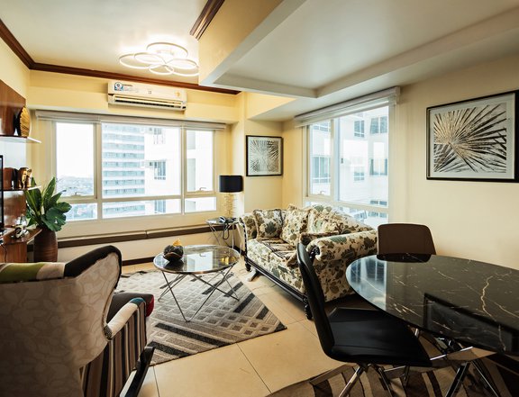 Stylish 2-Bedroom Bi-Level Unit For Sale at The Columns Tower