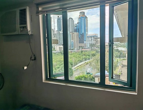 For Rent Studio @ Shine Residences Ortigas