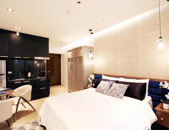 2-Bedroom Corner Unit For Sale at The Knightsbridge Residences