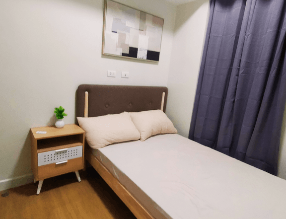 1-bedroom Residential Condo + Parking For Rent in Makati