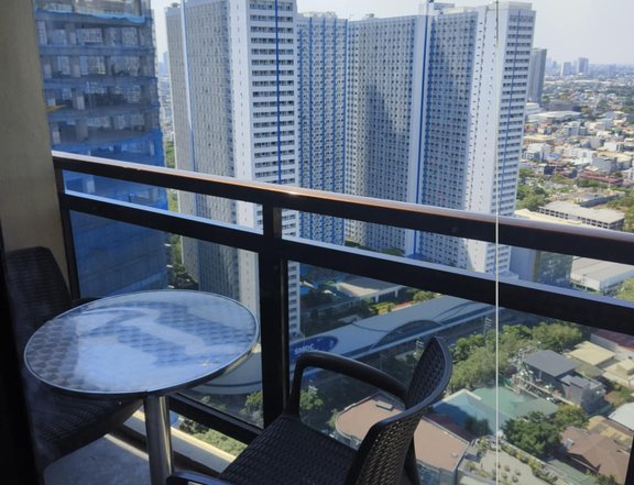 For Rent Studio @ Grand Soho Makati