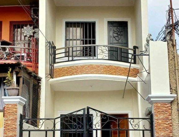 3BR Townhouse for Sale in  Parang Marikina City