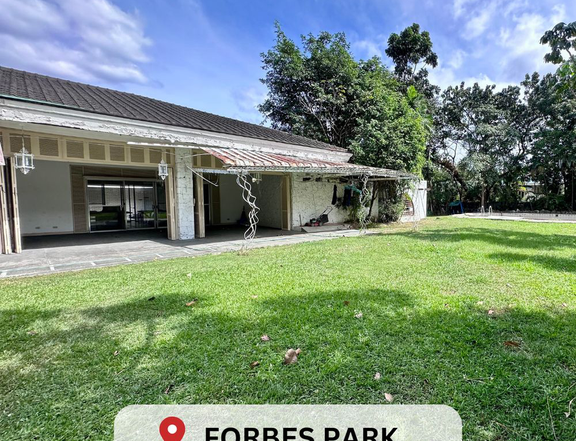 2,501 Corner Lot: South Forbes, Park For Sale