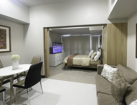 Uptown Parksuites 1 Bedroom Condo for Rent in BGC Taguig City