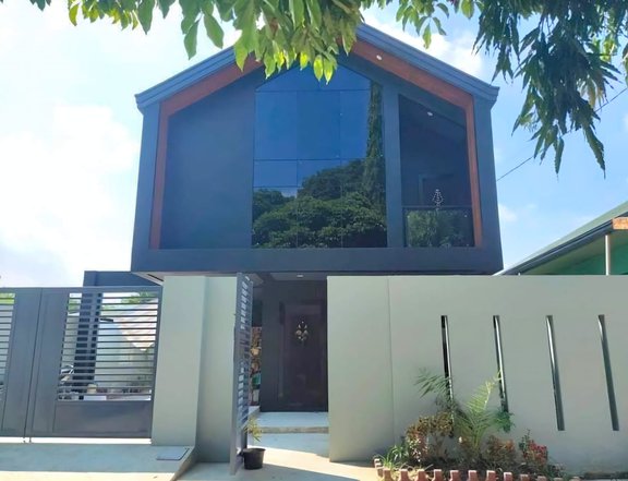 FOR SALE MODERN SCANDINAVIAN DESIGN TWO-STOREY HOUSE IN PAMPANGA