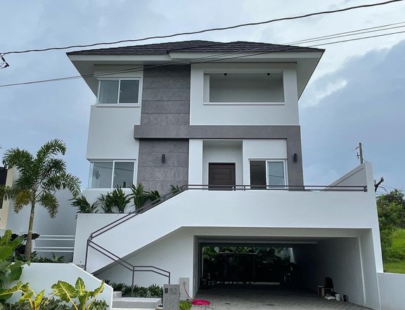 5-bedroom Single Detached House For Sale By Owner in Daang Hari