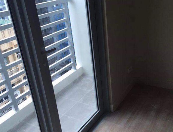 For Rent One Bedroom @ Salcedo Square Makati