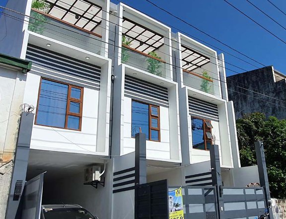 Commercial  Residential Townhouse for sale in Project 4 Quezon City