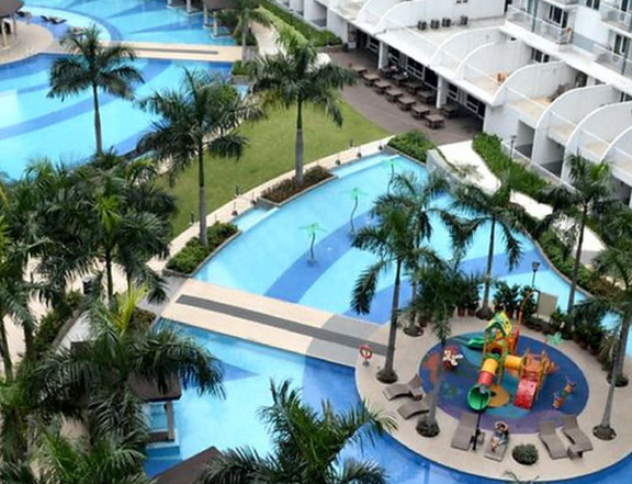 Resale 1 Bedroom Condominium in Shell Residence in MOA Complex