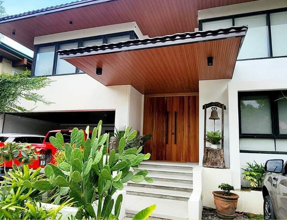 4 Bedroom Townhouse in Ayala Alabang for sale