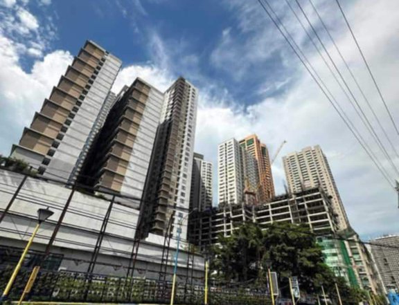 Rent to own Condo 1BR RFO Ready 25k Monthly front of Mrt Boni 150K DP  Pioneer Woodland mandaluyong