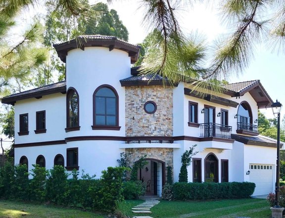Portofino Heights House and lot for sale. Model Renoir from Masters Collection +.2 lots adjacent