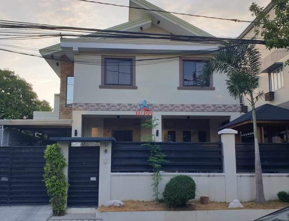 Pre Owned 5-bedroom Single Detached House For Sale in Paranaque