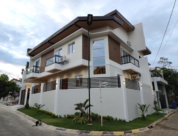 Modern 4-Bedroom Corner House and Lot For Sale in Antipolo Rizal