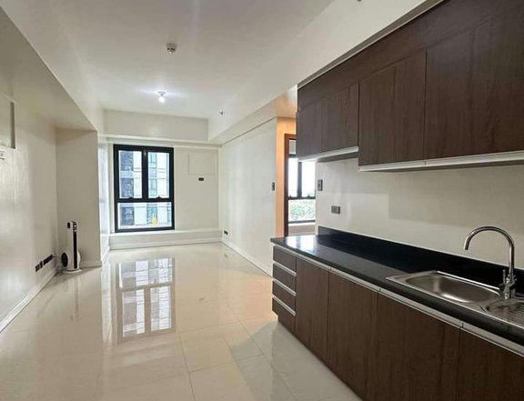 For Sale Affordable Pre-selling Smart Home Condo in Ortigas