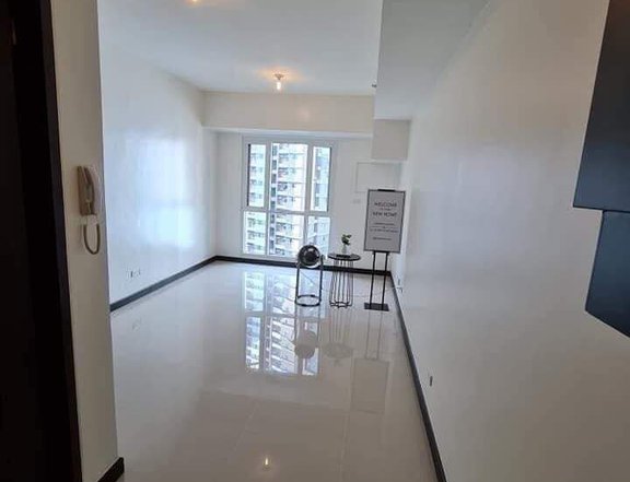 Rent to own Condo in Pioneer Mandaluyong City Ready for Occupancy