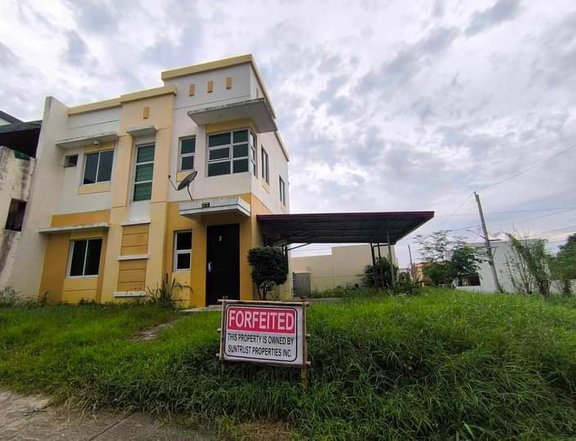 Foreclosed 4-bedroom Single Attached House For Sale in Dasmarinas Cavite