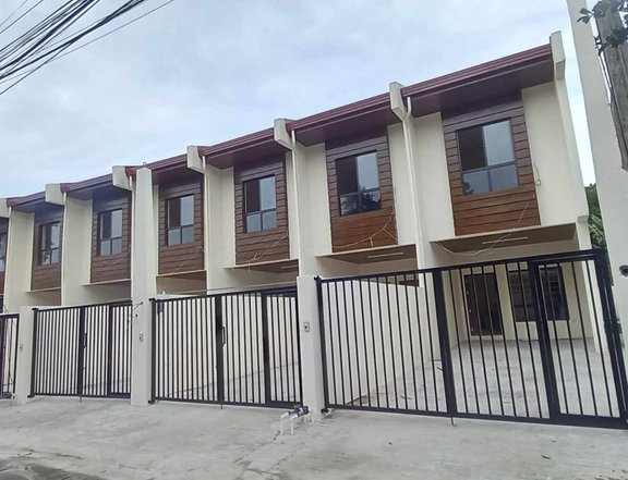 3-bedroom Townhouse For Sale in Subdivision along Sumulong Highway,Antipolo Rizal