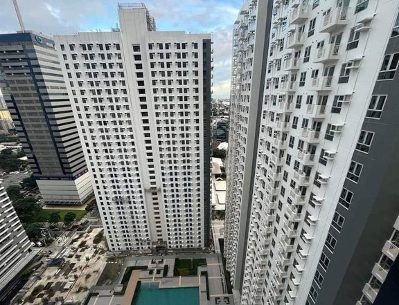 For sale Condo in Mandaluyong Rent to Own condo near BGC and Makati Cbd