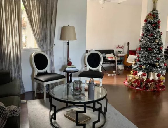 4-Bedroom Fully Furnished Cozy Double Flex House, south forbes villas