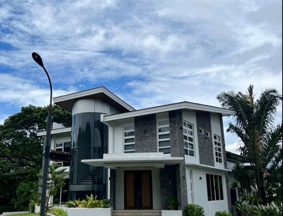 For RENT New 5BR house in Ayala Southvale