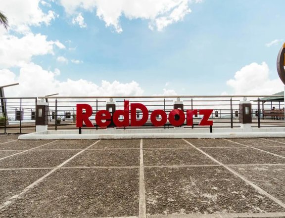 Hotel accomodation - RedDoorz Plus @ The Ridge Tagaytay