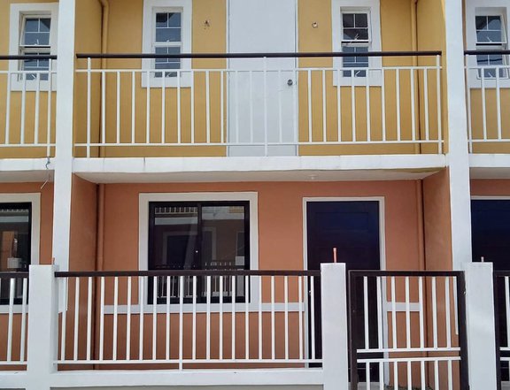 Located at Caypombo Sta maria  bulacan , townhouse  new you can avail this  thru bank. Pag ibig