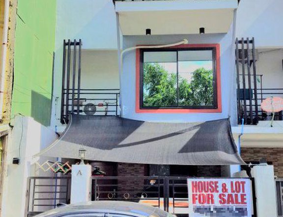 3 bedroom townhouse for sale in Pilar village Las Pinas City