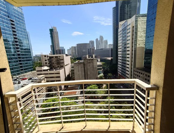 Studio unit in Paseo Parkview Suites