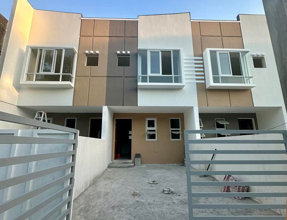 Onepropertee 2-Bedroom Townhouse For Sale in Dasmarinas Cavite