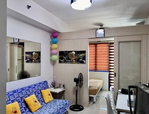Pre-Owned 28.50 sqm 1-bedroom Residential Condo For Sale in Pasay