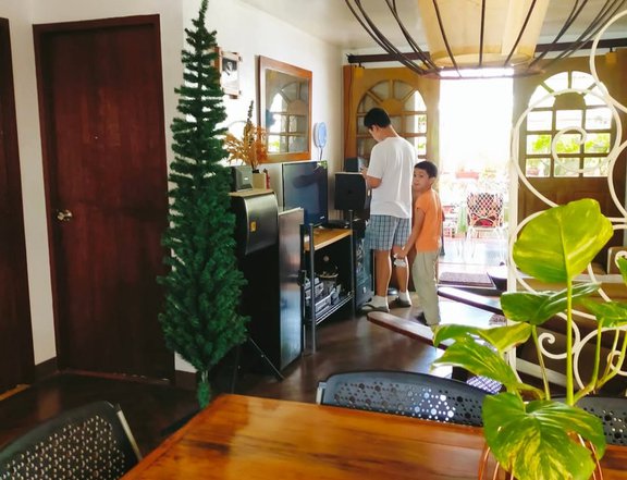 Pre owned 5br / 3 tb house in Rancho estate 3 marikina