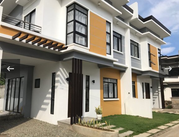 3-bedroom Modern Duplex House sfor Sale in Minglanilla Cebu