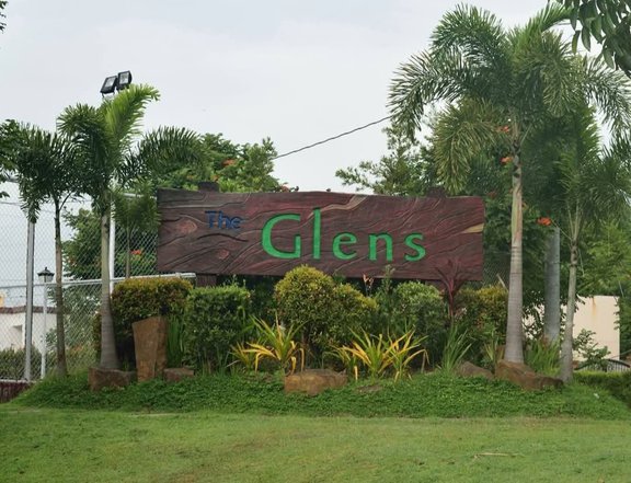 100 sqm lot  in The Glens San Pedro near Daang Hari