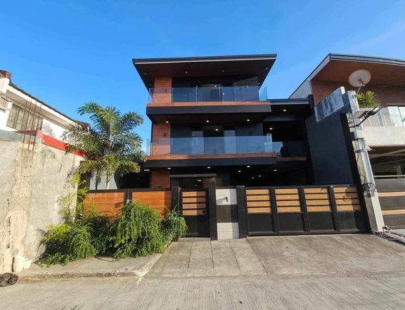 3 Storey House Ready For Occupancy  Dining area  Kitchen  Living area  Mini Swimming Pool