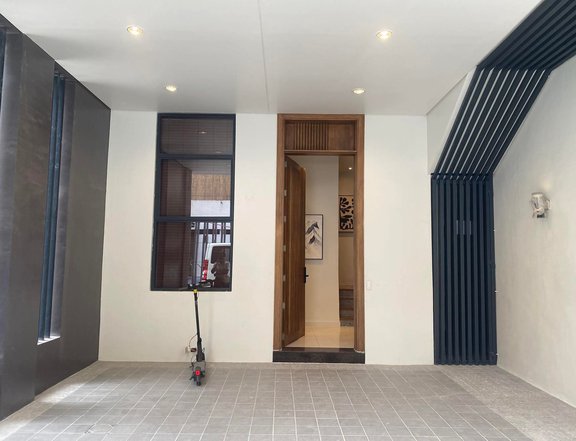 BRAND NEW 3 BEDROOM TOWNHOUSE FOR SALE IN E. RODRIGUEZ AVENUE QUEZON CITY